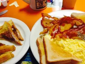 Alicia's Diner