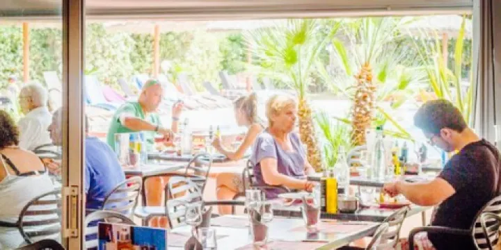 Aquarius Restaurant Piscine