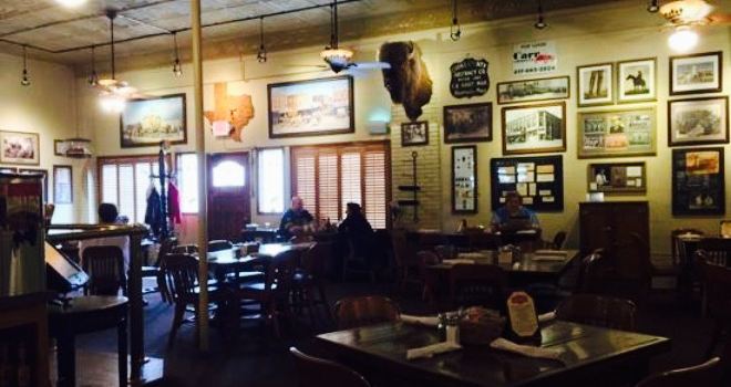 Main Street Pub