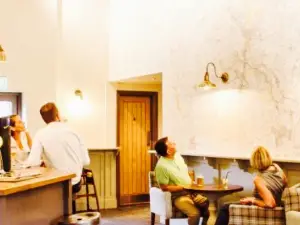 Foresters Bar and Restaurant