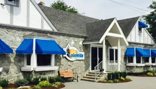 Lakeside Restaurant and Bar