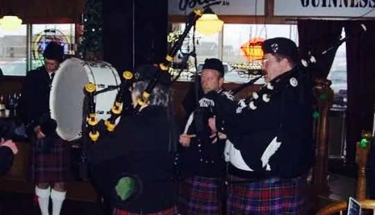 Mickey's Irish Pub