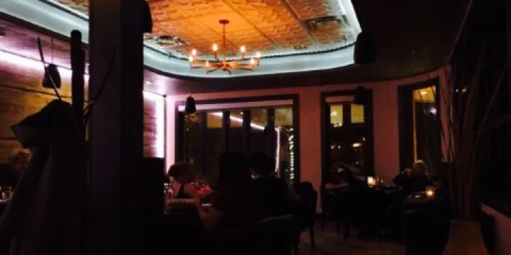 Louie's Steakhouse and Lounge