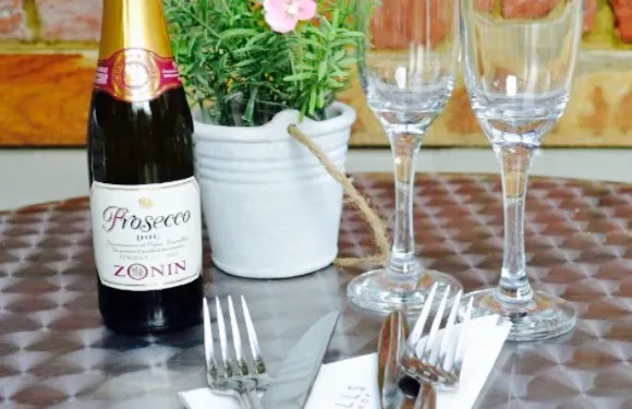 Nicholls Coffee Shop