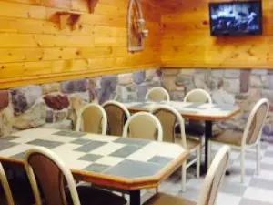 Claudio's Pizza