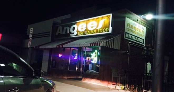 Angee's
