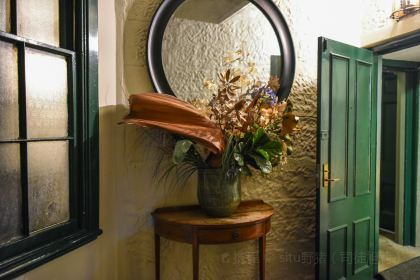 The Hero of Waterloo Hotel