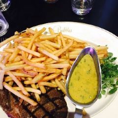 Les Bubbles Steakhouse User Photo