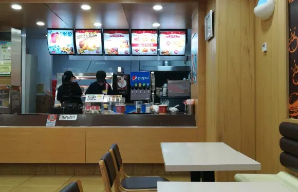 華萊士(黃梅中百店)