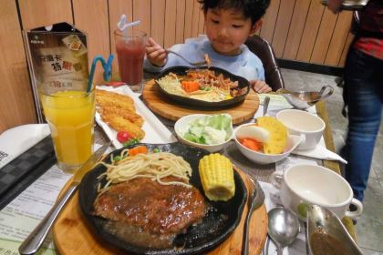 犇騰牛排(星河國際店)