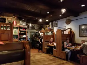 Harris Ranch Inn & Restaurant