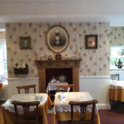 Peacocks Tearoom