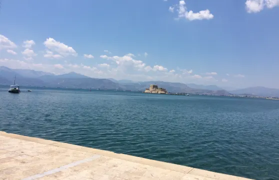 Rendezvous Cafe - Bar - Bistro