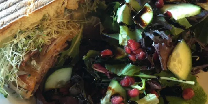 Honey Cup Coffeehouse & Creamery