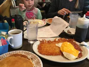 Brigitte's Cafe