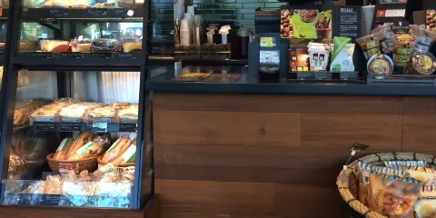 Starbucks Coffee, Suwajonan Branch