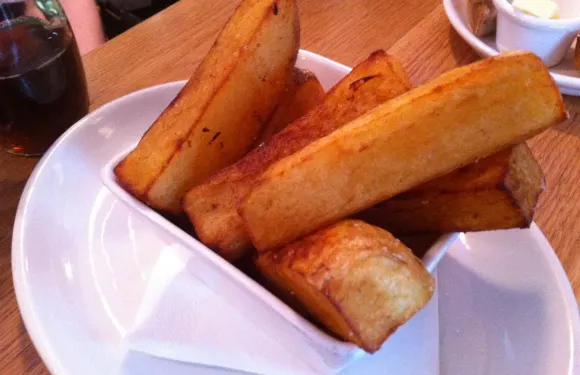 Foundry Hill Bar and Lounge