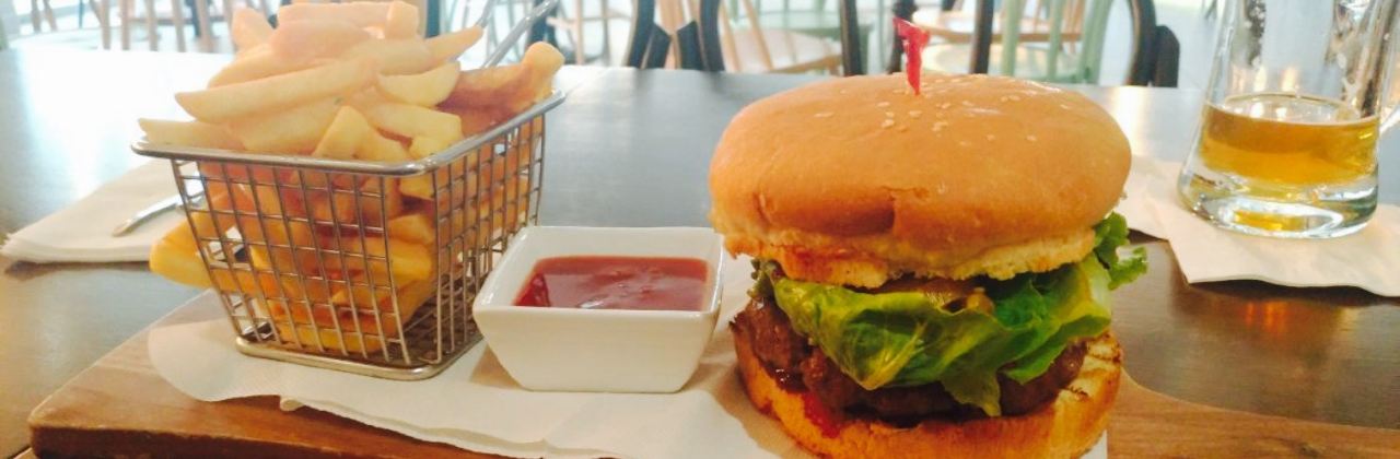 Koko Nui Cafe, Bar & Restaurant