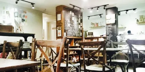 Sun Porch Gardening Café by Cottonwood