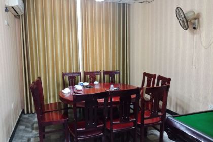 悦悦川菜馆(龙鹏·世纪城店)