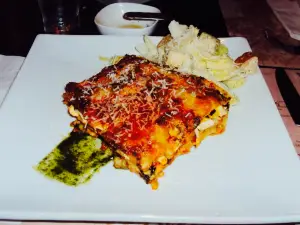Complices Restaurant