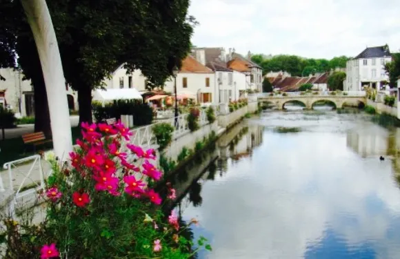 Les Berges de l'Ource