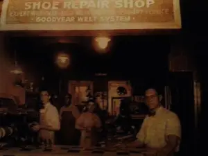 Short's Burger & Shine