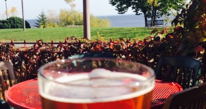 Sir Benedicts Tavern on the Lake