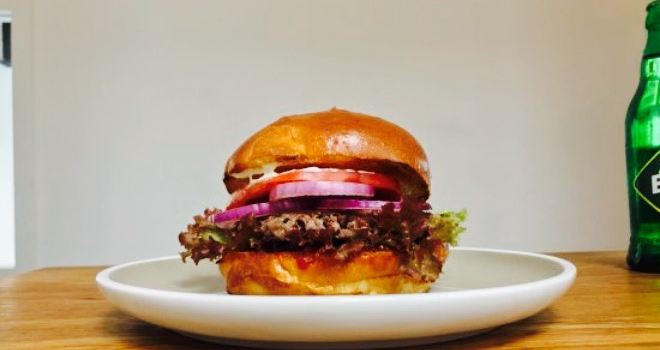 Lüne Burger Burgery & Sportsbar
