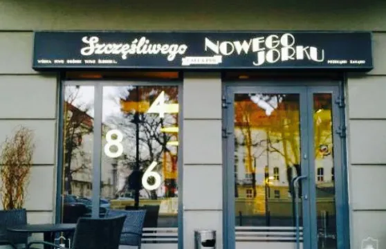 Happy New York Cafe & Pub