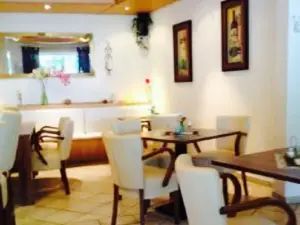 Cafe Central