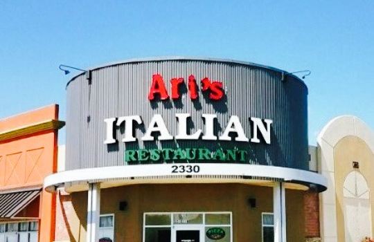 Ari's Italian Restaurant