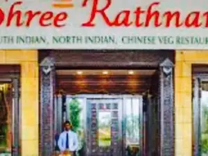 Sri Rathnam Vegetarian Restaurant