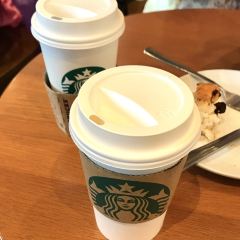 Starbucks (nabaguojitongりmuzhi) 여행 사진