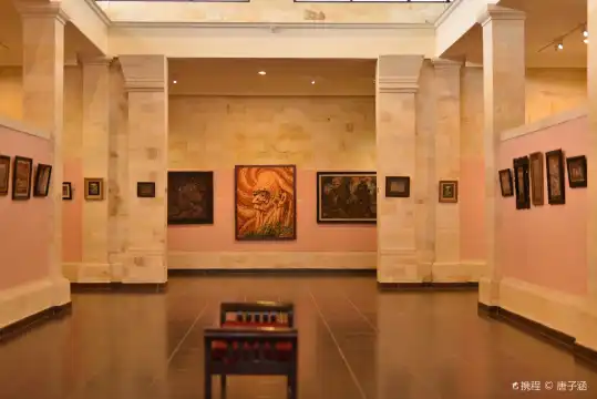 ル メイヨール 美術館周辺のホテル