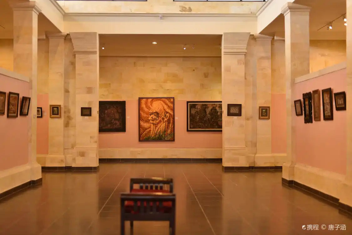 Hotels near Museum Le Mayeur