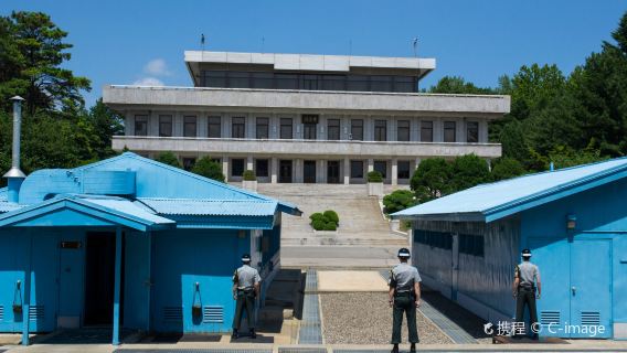 韓國非武裝地帶博物館+坡州奧特萊斯一日遊 中文司導｜專車接送
