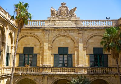 Cortile del Palazzo del Gran Maestro