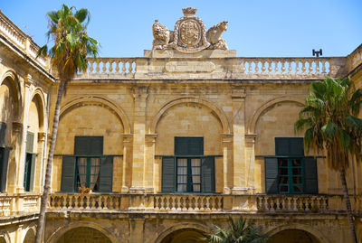 Cortile del Palazzo del Gran Maestro