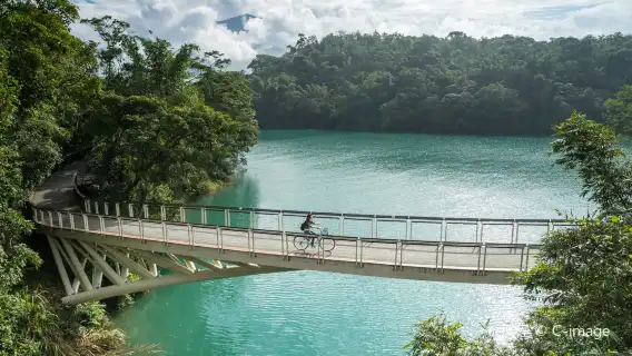 Sun Moon Lake one-day tour [Stand-up paddleboarding SUP]