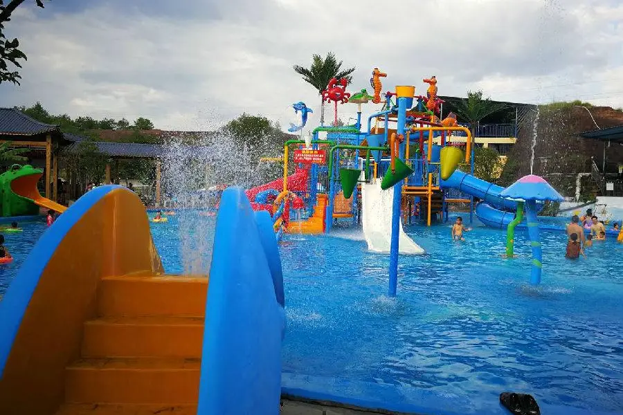 Shanquan Water Amusement Park