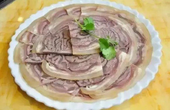 重慶水煮魚,燙皮牛肉