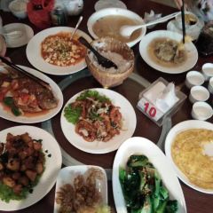 Jun Njan User Photo