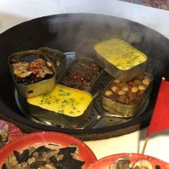 地主大院柴火铁锅炖·演绎 User Photo
