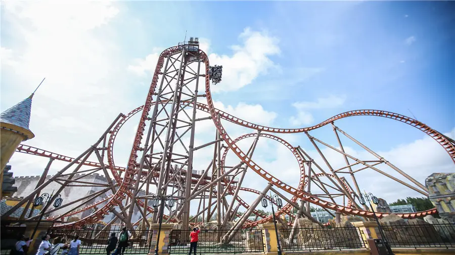 Thunder Chariot Roller Coaster