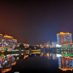 杨记抛鸭店·龙胜地道土菜馆 User Photo