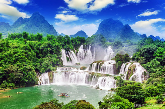 Detian Transnational Waterfall Scenic Spot