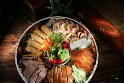 MOUNTAIN & SEA HOUSE