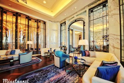 The Ritz-Carlton Bar & Lounge