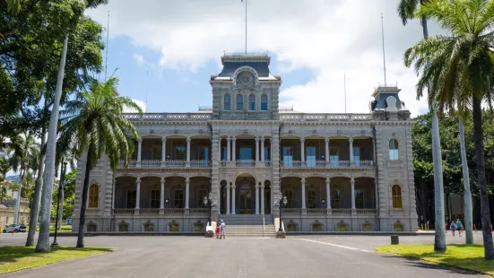 Iolani Palace